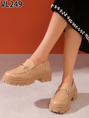 T676 BROWN